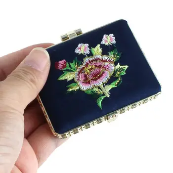 Nešiojamų Stačiakampio Gėlių Siuvinėjimas Kinų stiliaus kišeninis Veidrodėlis makiažo veidrodėliai (atsitiktinė spalva)