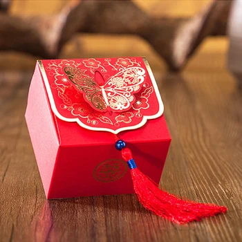 (50 vnt/daug) Tradicinė Kinų Raudona Vestuvių Saldainių Dėžutė Su Kutas Aukso Folija 3D Drugelis Vestuvės Džiaugtis Dovanų Dėžutės B007
