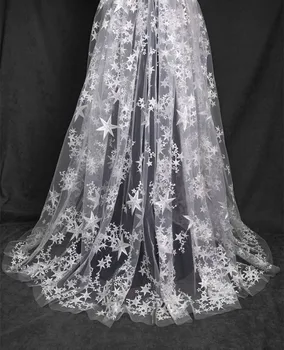 LE002 Off White Akių siuvinėjimo Žvaigždžių nuotakos vestuvių gown dress nėrinių audinio 130 CM pločio Chantilly Nėrinių audinys
