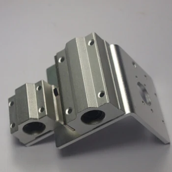 Naujas 3D spausdintuvą, X-ašis ekstruderiu turėtojas Reprap Prusa i3 ekstruzijos Vežimo Aliuminio Lydinio Guolio tvirtinimo taškai atstumas 18 mm