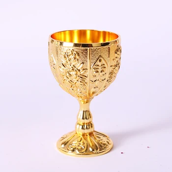 30ML Retro Kūrybos Mažas Gėrimų Vyno Taurės Aukso Europos Stiliaus Namo Baras swig taurės Rankinio Šlifavimo pagrindas Stabilus