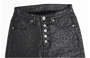 Black PU odos kelnės 2020 m. rudens ir žiemos naujų aukštos juosmens leopard-print padengtas kojų kelnės moteriškos kelnės