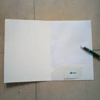 Didmeninė 100 vnt A4 formato popieriaus failo aplanką su kišenėje kraft spalvas pasirinko Dydis 22*31cm
